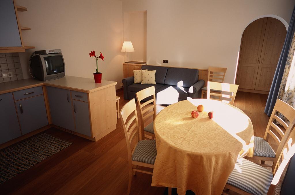 Residence Frea Σέλβα ντι Βαλ Γκαρντένα Δωμάτιο φωτογραφία